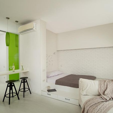 White Attic Apartment Odessa Esterno foto