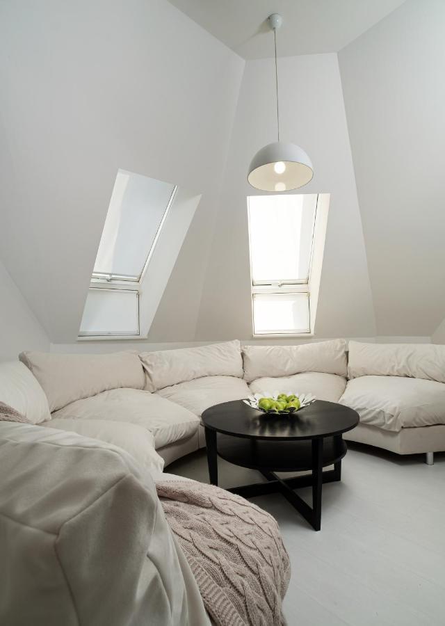 White Attic Apartment Odessa Esterno foto